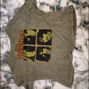 Cropped green “Beatles” tee